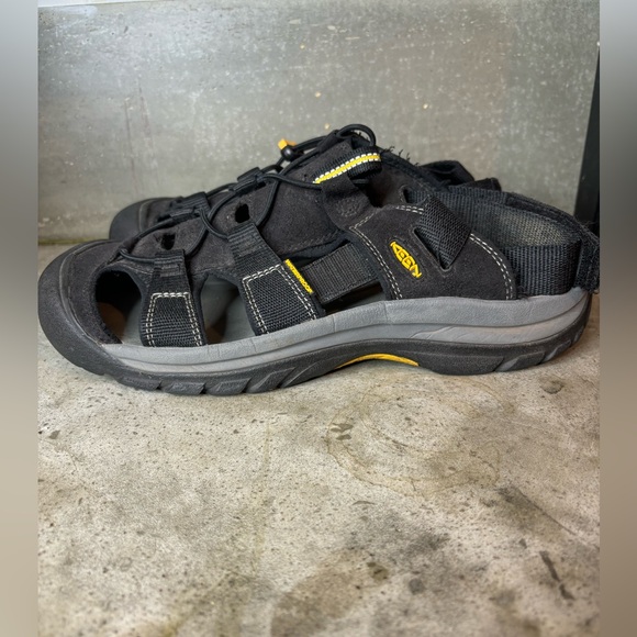 Keen Newport H2 Black And Grey Water Shoes / Sandals / Slides Size Men’s 11 - Picture 5 of 14